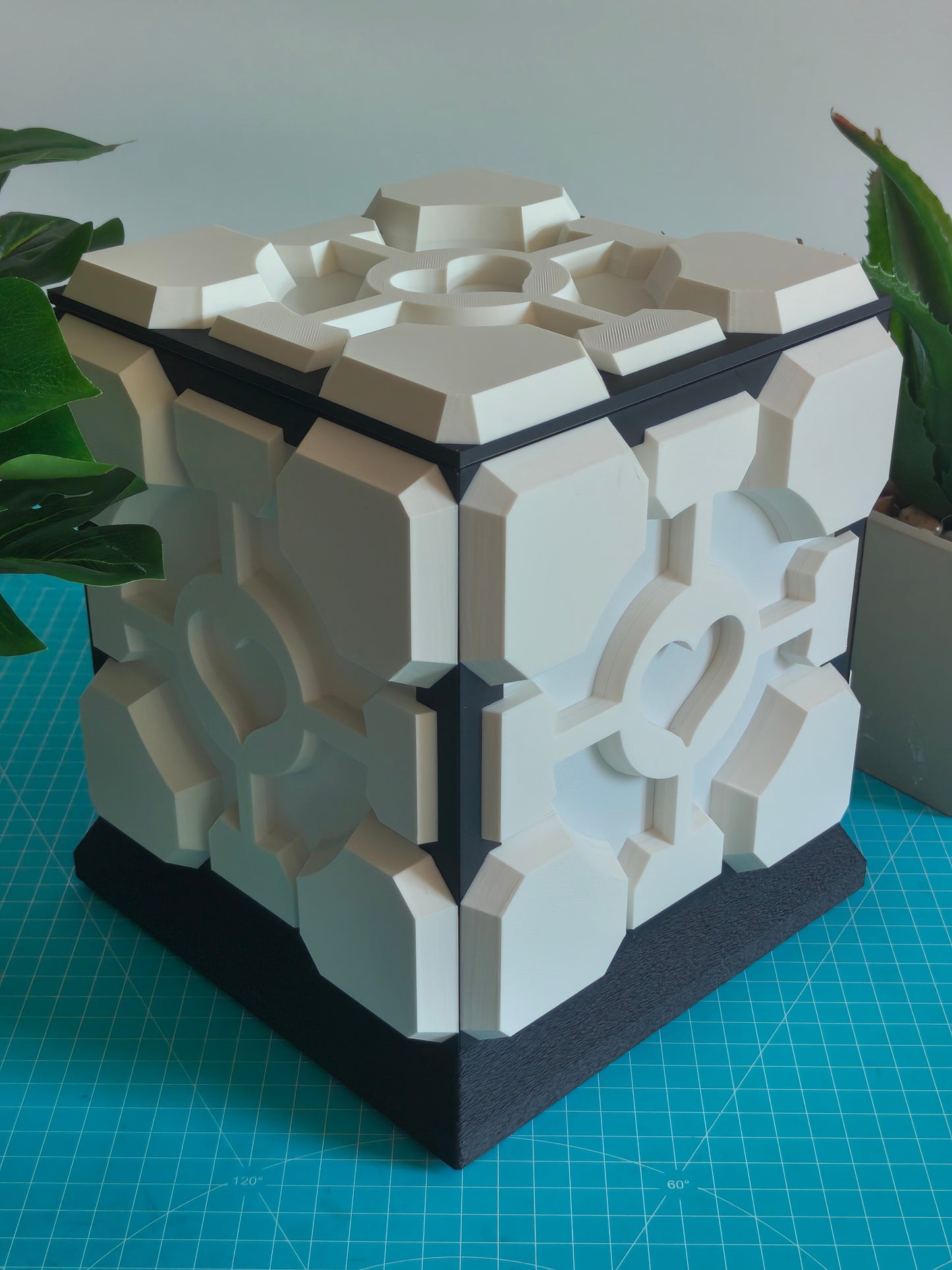 Cube: Companion Cube