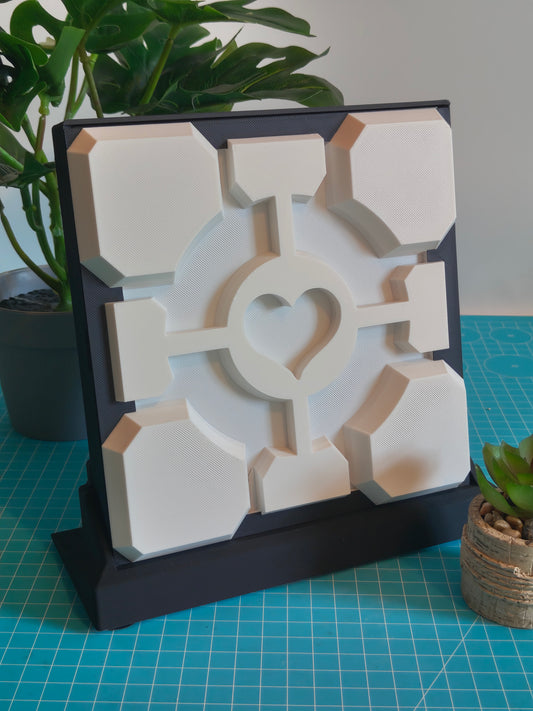 Pixel: Companion Cube
